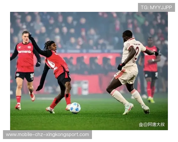 德甲拜仁中路压制到位,门前攻势不断显现——一场战术盛宴的解码