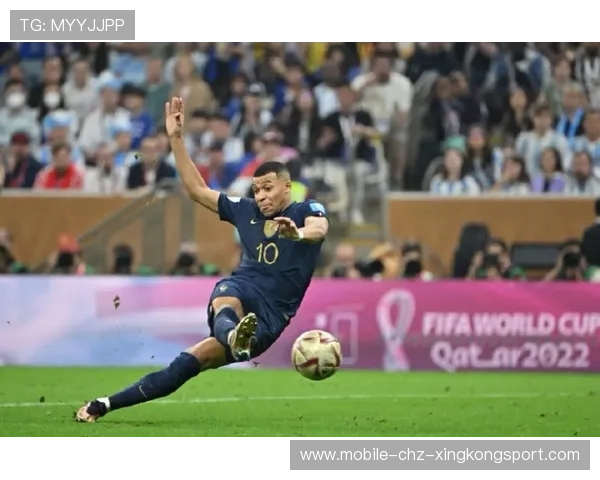 姆巴佩当天采访被问哭点话题，引发共情潮