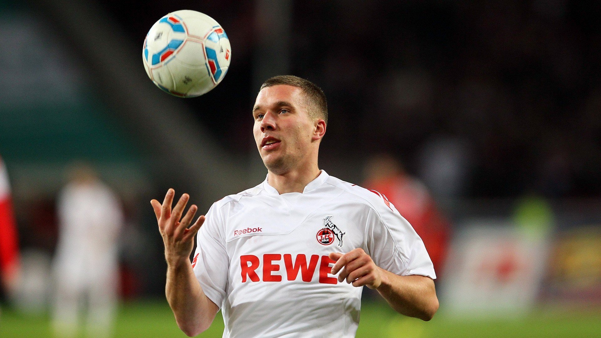 亚洲杯男足小组赛 中国队首战告捷 取得开门红